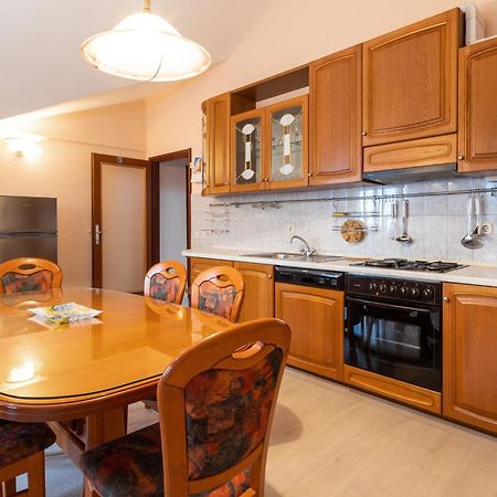 Apartments & Rooms Konoba Tomic Gornji Humac Kamer foto