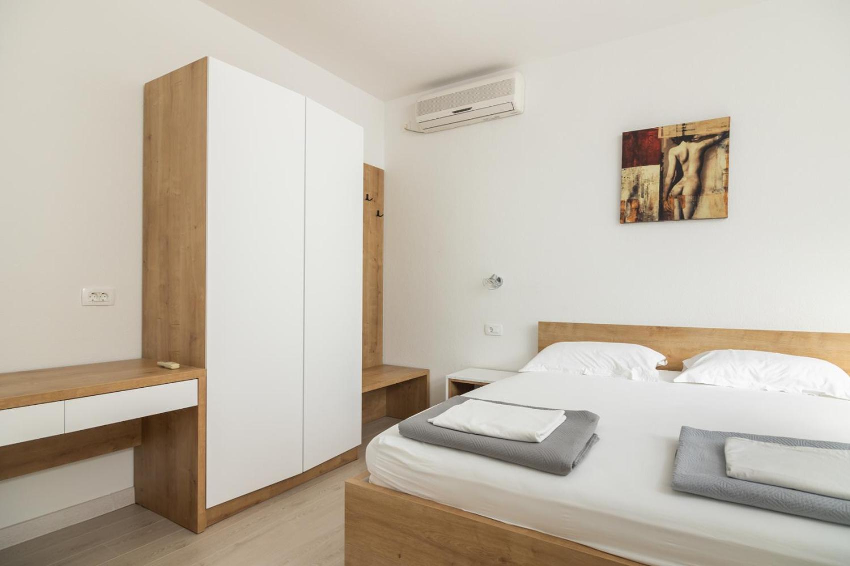 Apartments & Rooms Konoba Tomic Gornji Humac Kamer foto