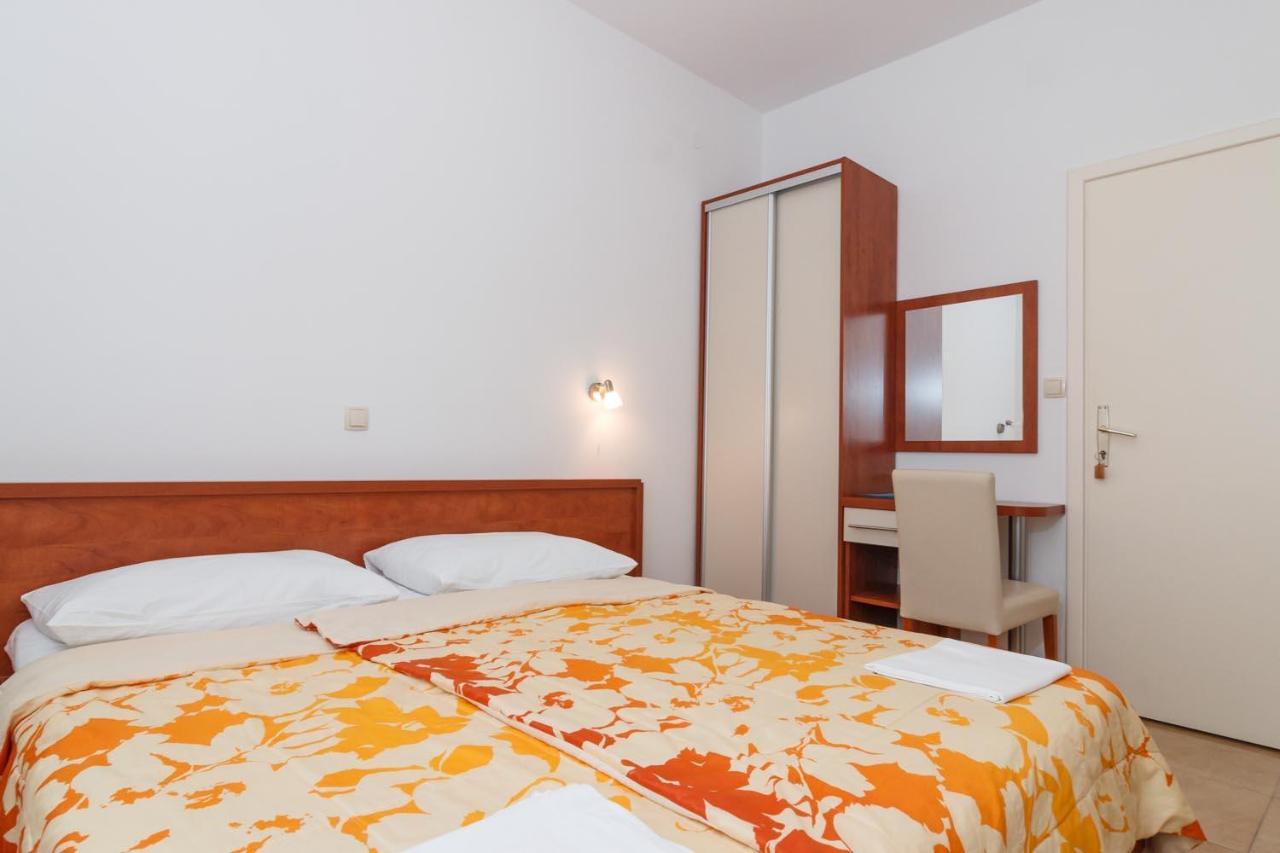 Apartments & Rooms Konoba Tomic Gornji Humac Buitenkant foto