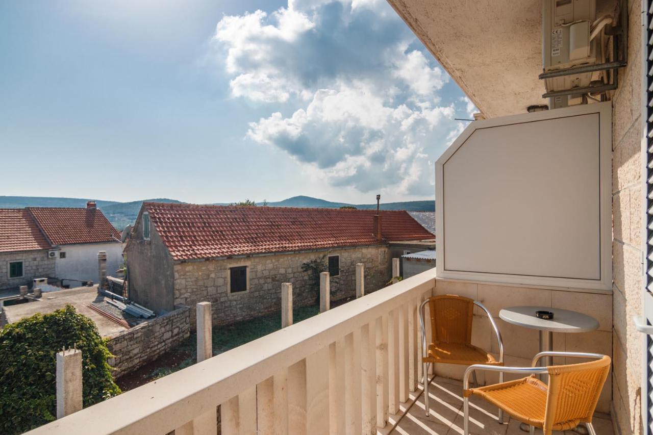 Apartments & Rooms Konoba Tomic Gornji Humac Buitenkant foto