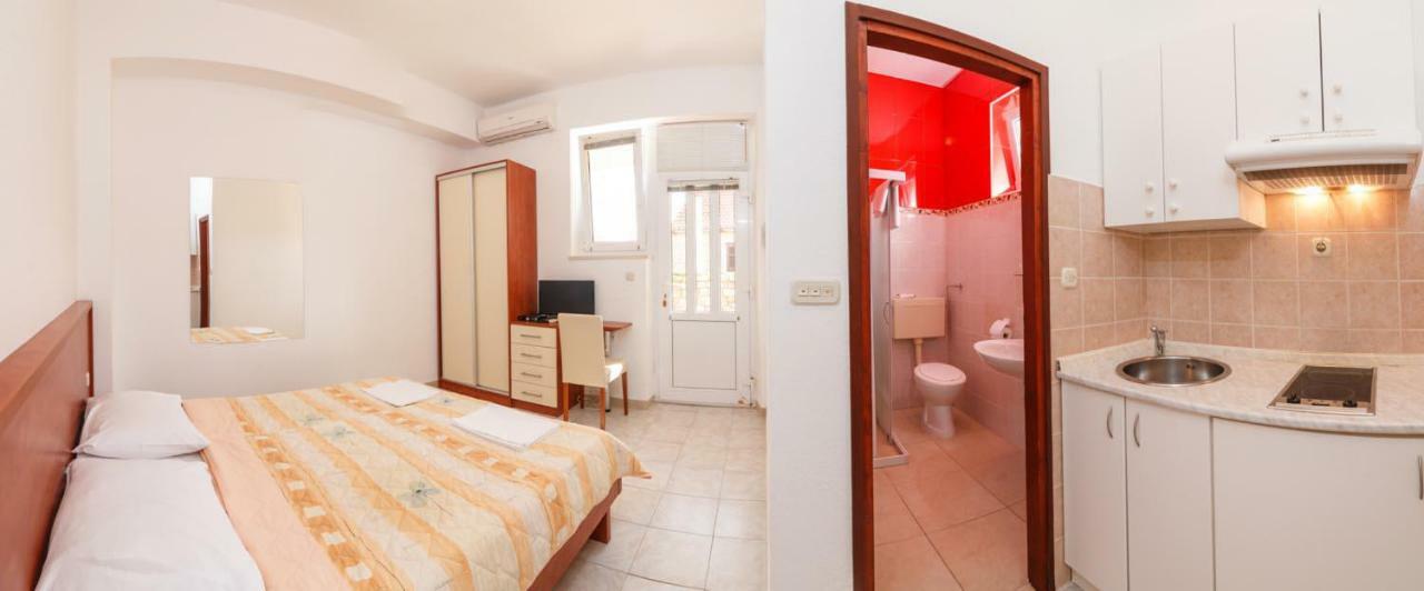 Apartments & Rooms Konoba Tomic Gornji Humac Buitenkant foto